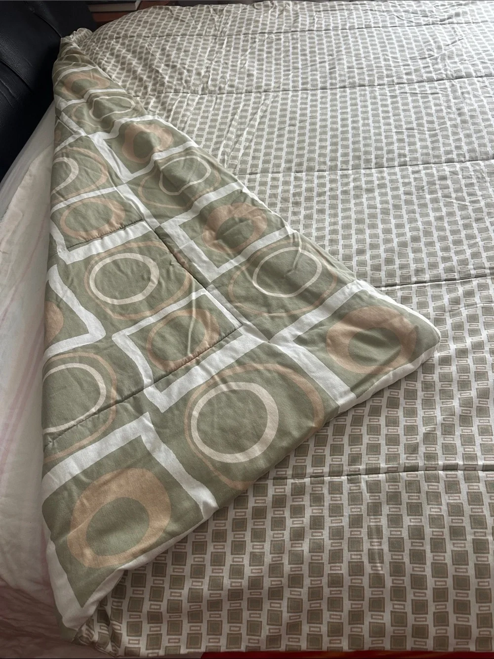 Olive Green and Beige Cotton Geometric Comforter - Twin